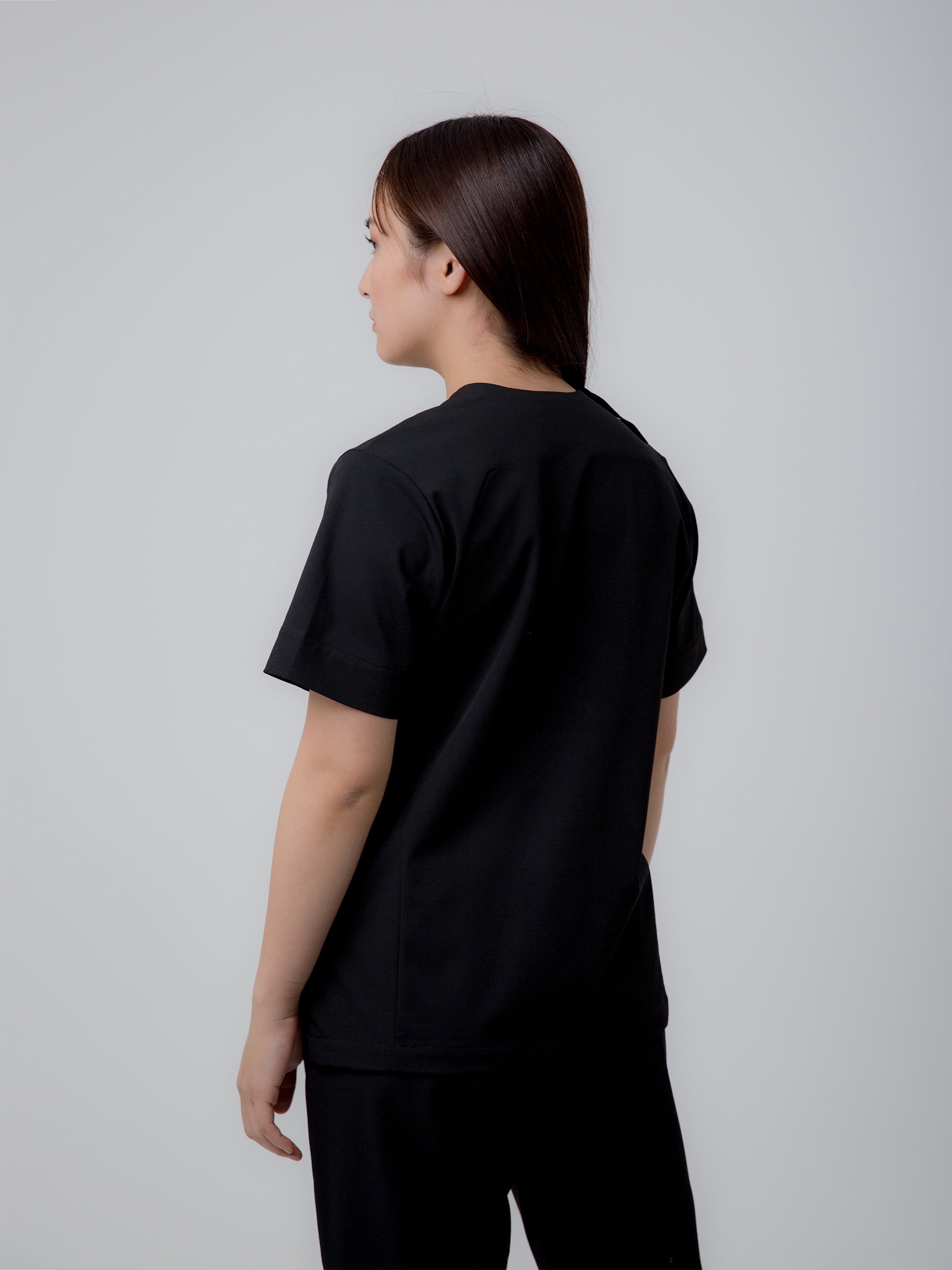 TOPS - WOMEN'S | BLACK