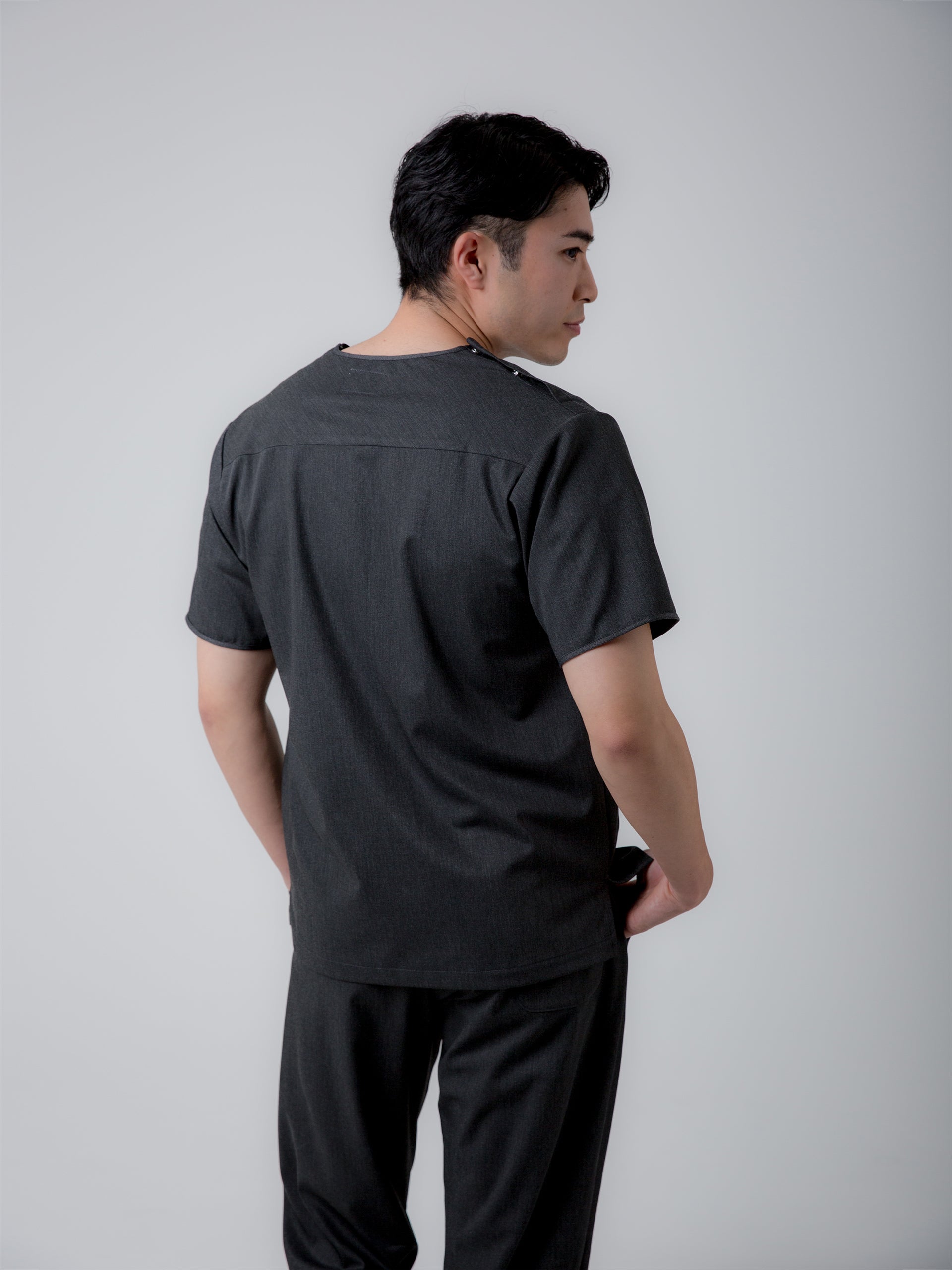 TOPS - MEN'S | CHARCOAL