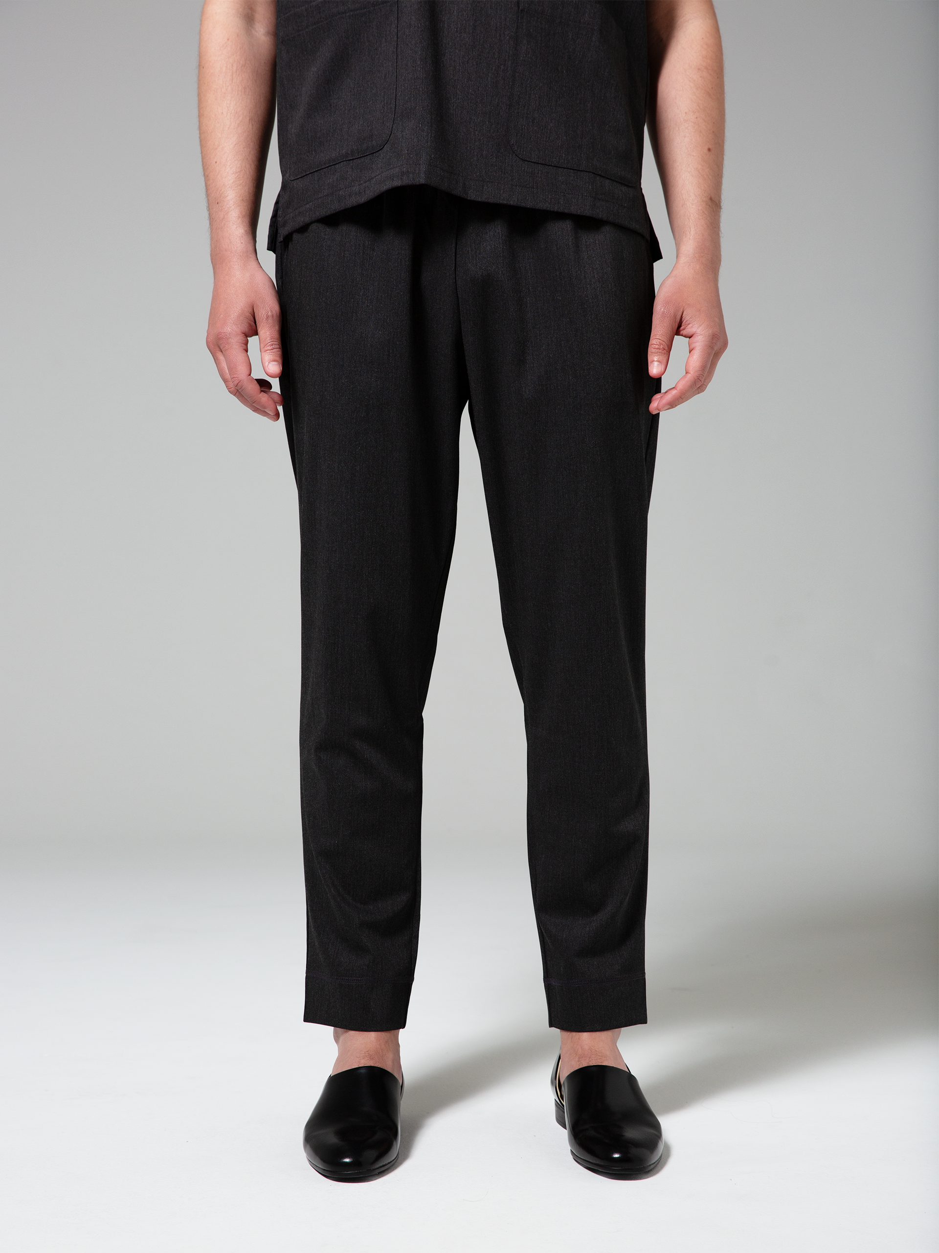 MEN'S SCRUB | CHARCOAL