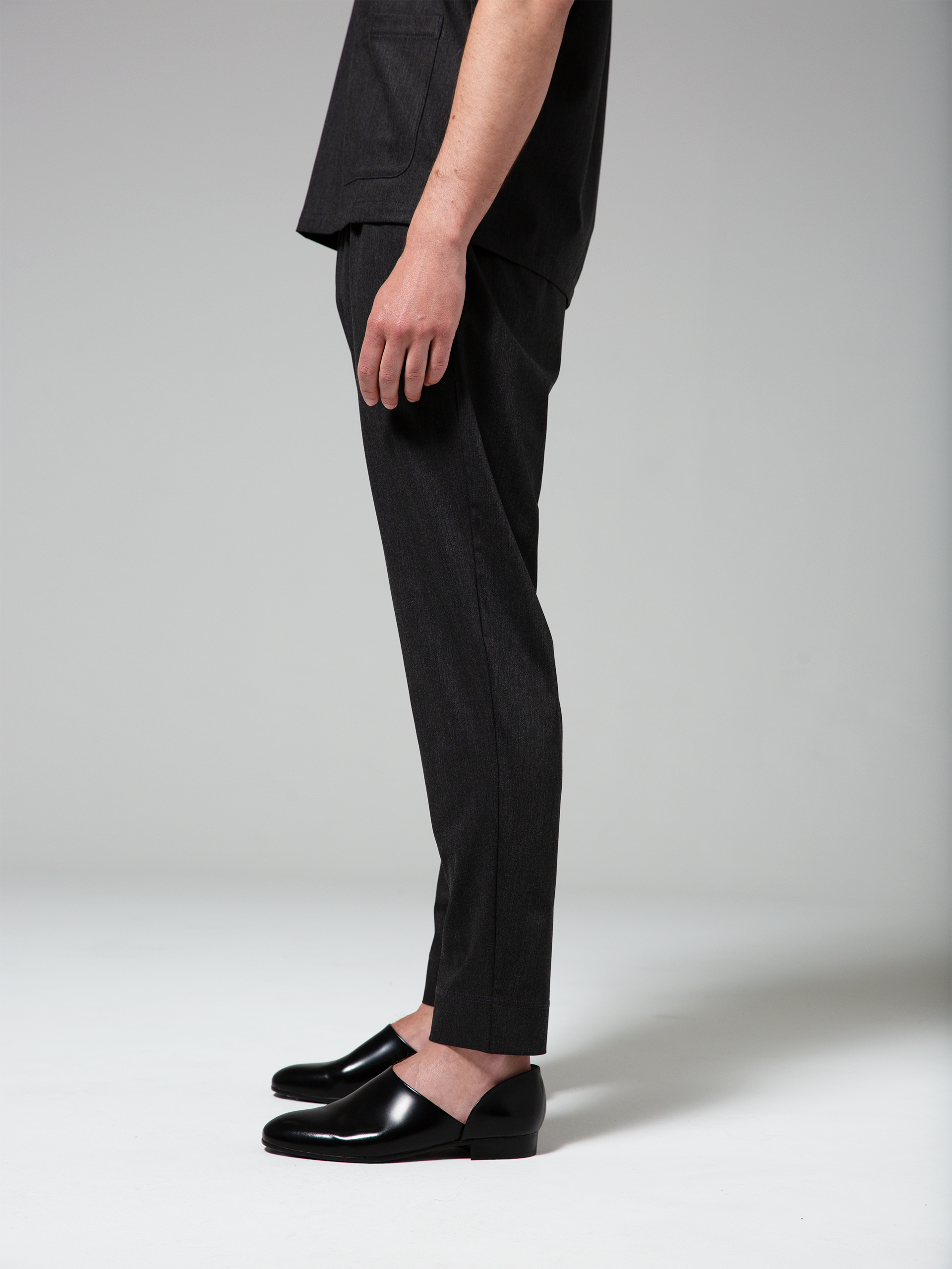 MEN'S SCRUB | CHARCOAL